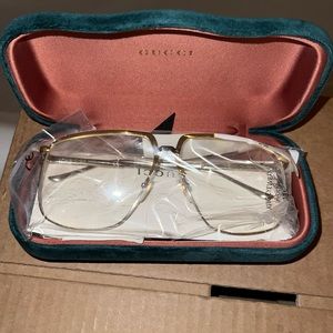Gucci sliver and gold frames authentic and brand new never worn with case